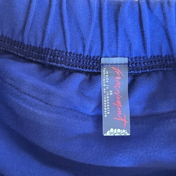 FREE PEOPLE HOTSHOT PANTS - Picture 6 of 8